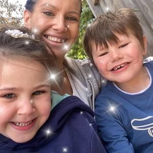 Meet your Posher, Kazza